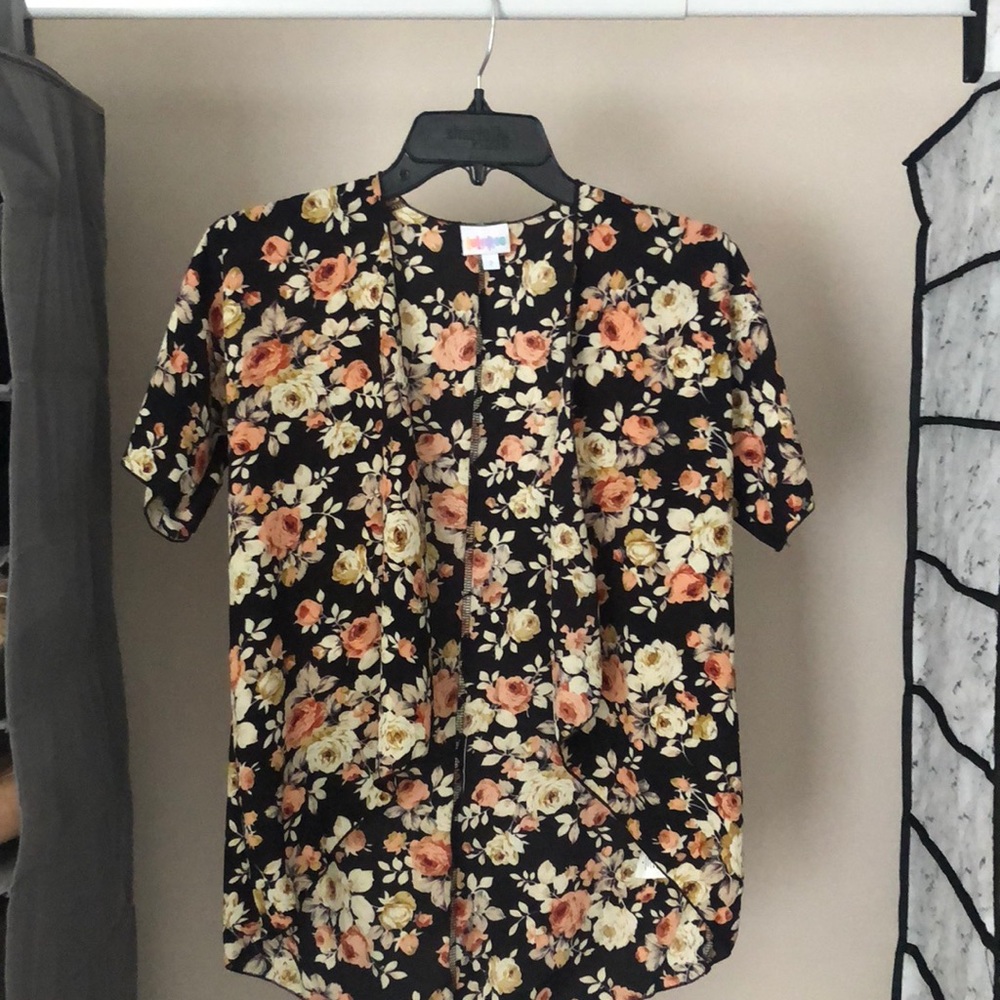 NWOT LuLaRoe Bianka Kimono Cover-Up